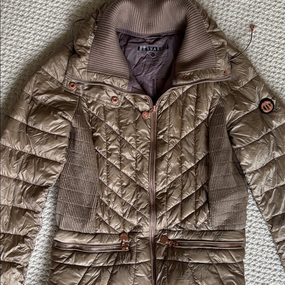 Bernardo Pearlized Primaloft Packable Jacket - image 4